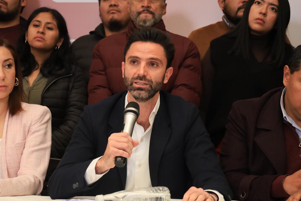 Rodrigo Abdala anuncia candidatura a la Presidencia Municipal de Puebla