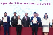 Sergio Salomón en Puebla: Apoyo a jóvenes con entrega de títulos profesionales