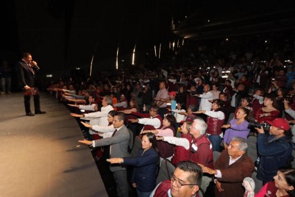 Alejandro Armenta toma protesta a más de 1400 comités en Puebla