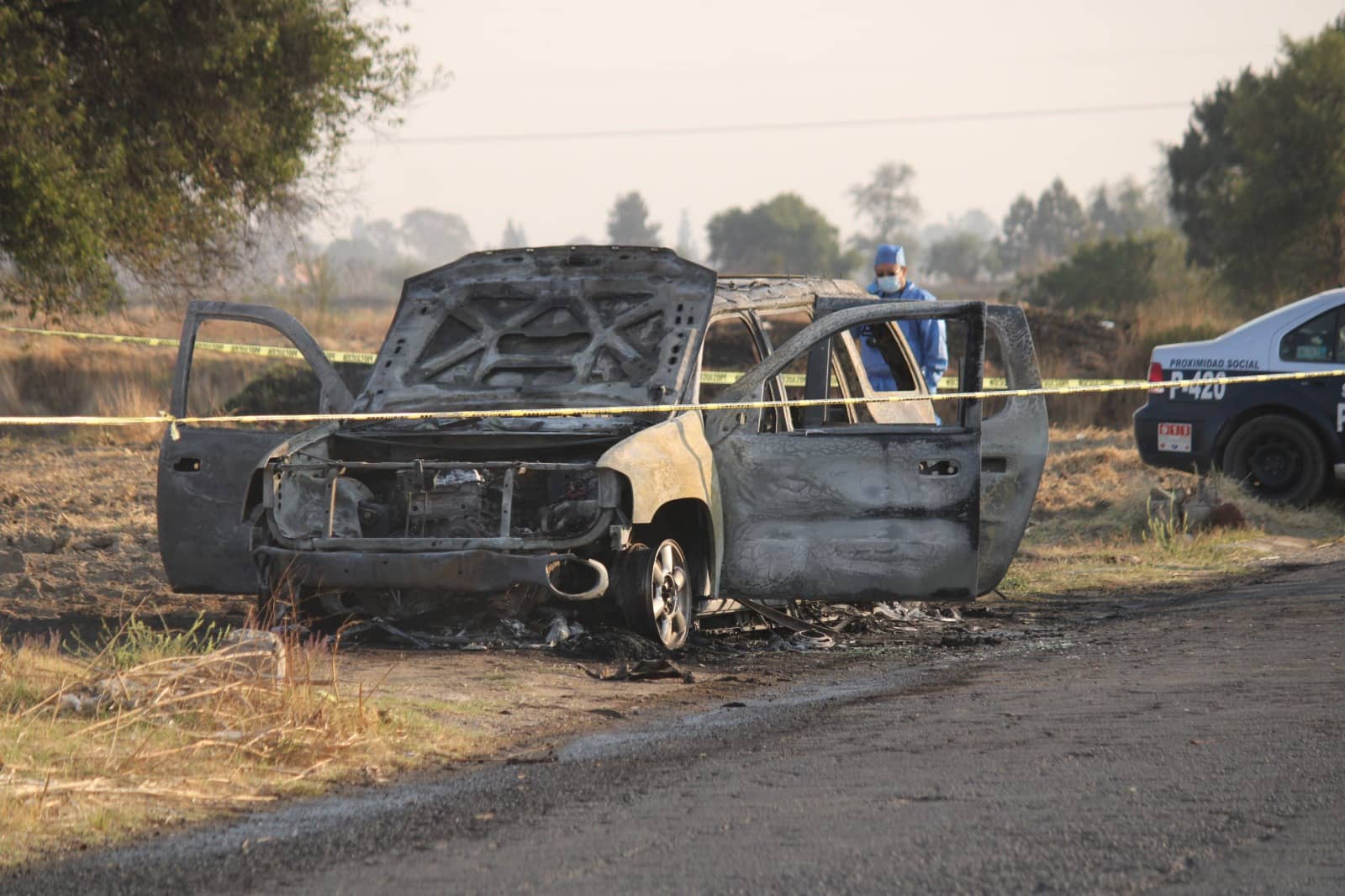 Auto calcinado en Palmar de Bravo