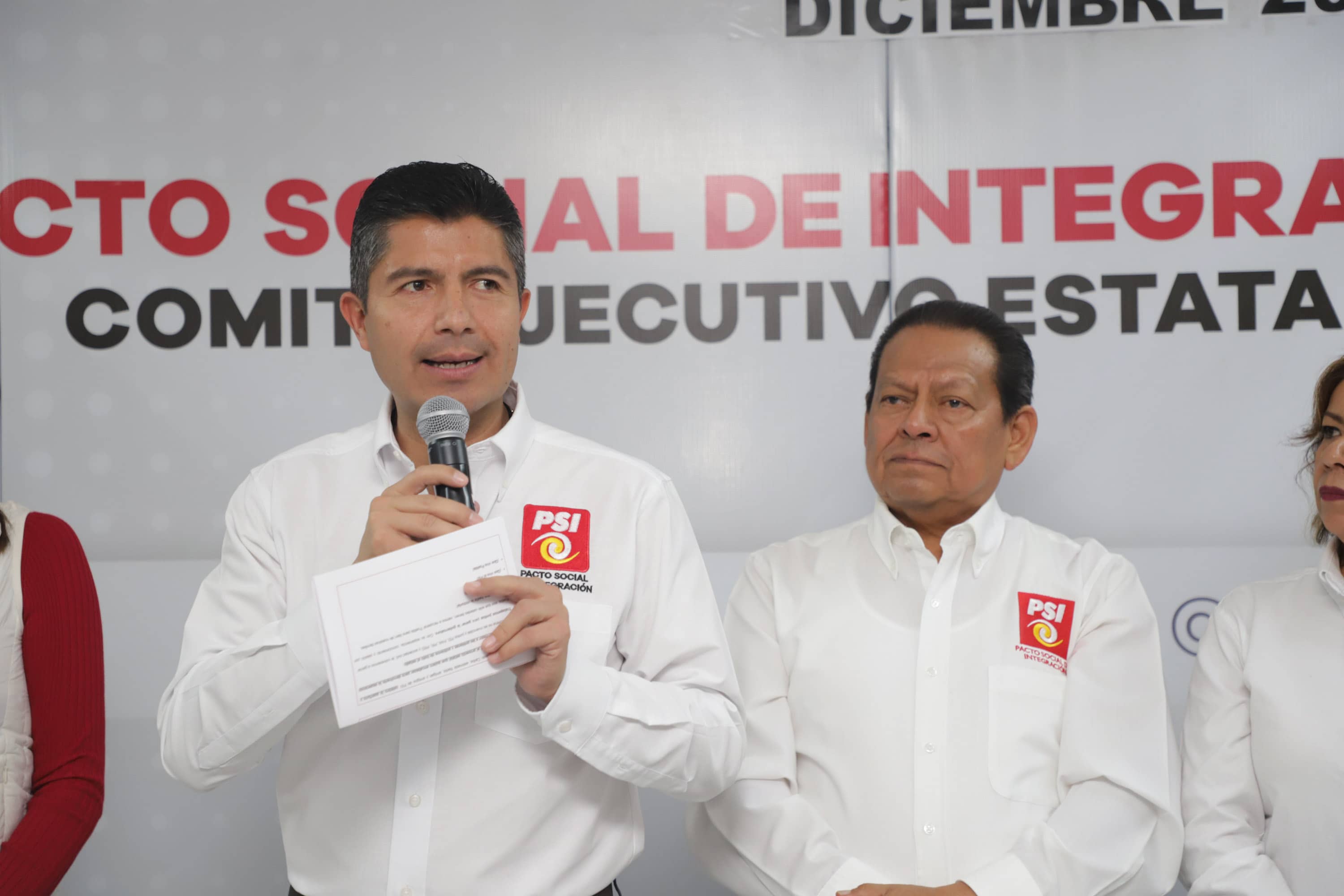 Eduardo Rivera se registra como precandidato por el partido PSI