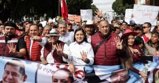 Morenistas marchan en Puebla en apoyo a Claudia y Armenta