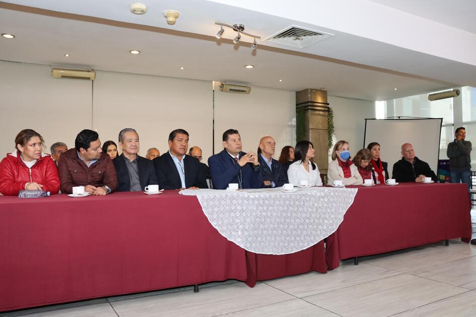 Alejandro Armenta anuncia iniciativas para desarrollo con El Chelis como asesor