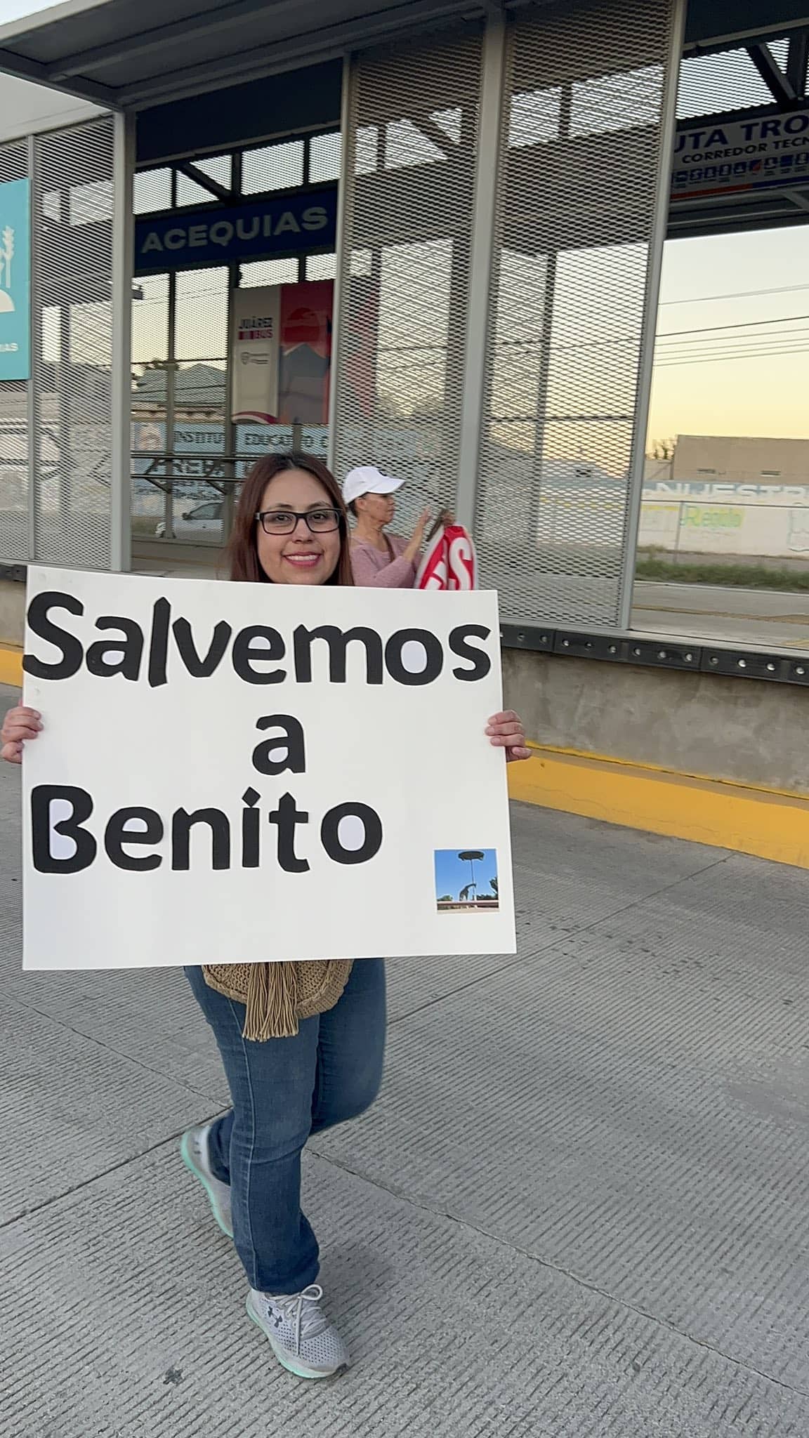 Animalistas protestan para salvar a Benito