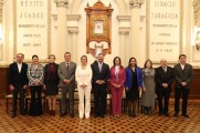 Claudia Barrientos lidera el patronato del SMDIF: Compromiso con el bienestar familiar