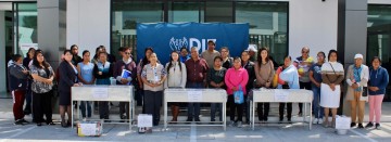 María De La Barreda y Verónica González fortalecen desayunadores escolares en Cholula