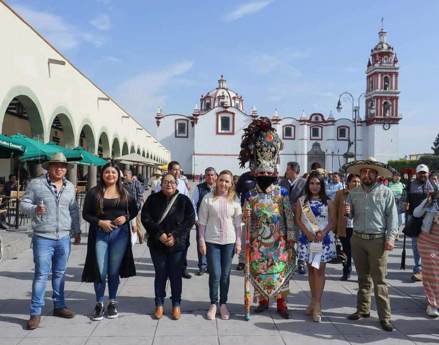 La Plaza de la Concordia será el epicentro de las festividades, con visitas a panteones, la emblemática Toma de la Plaza, y desfiles.