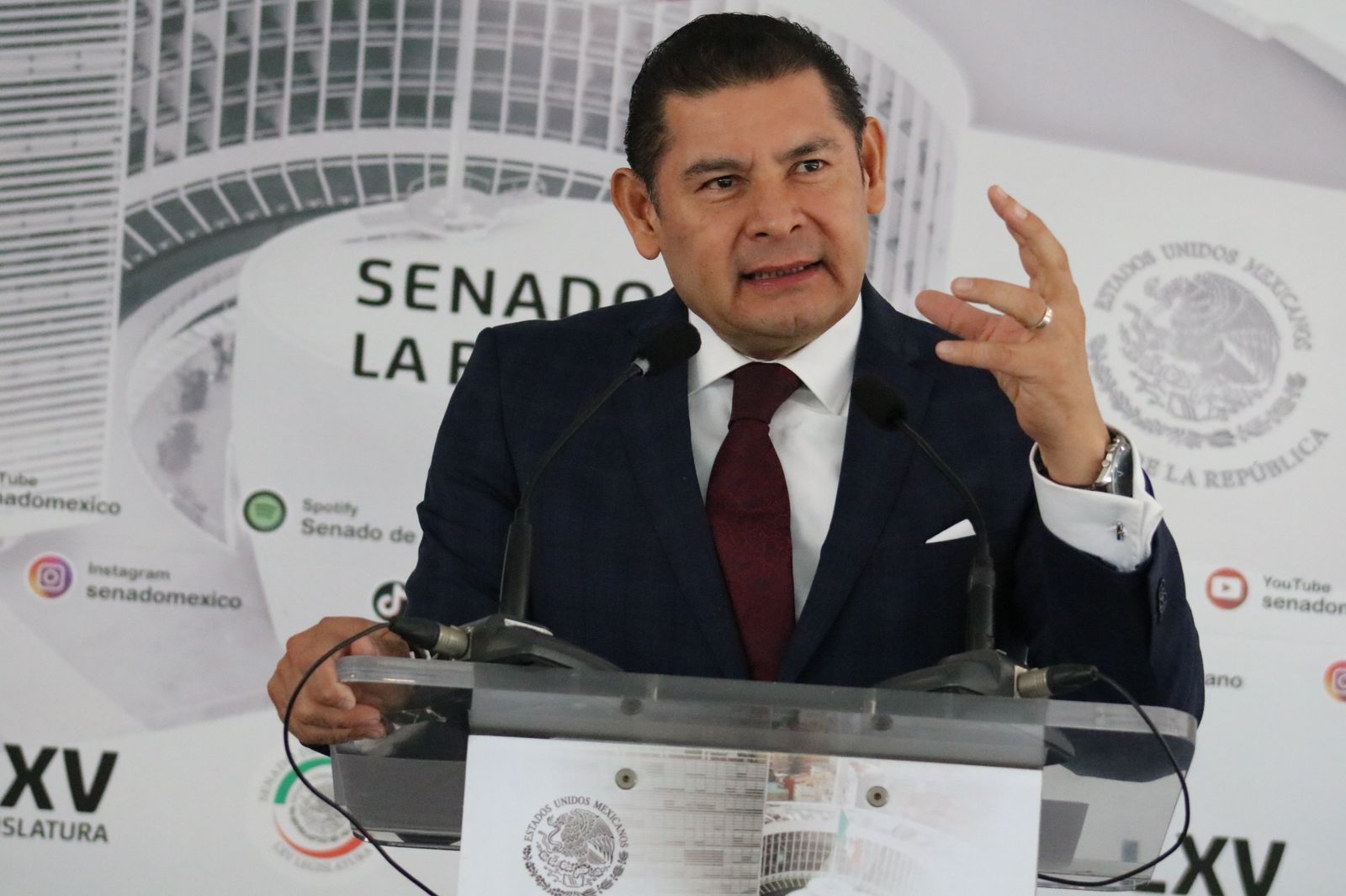Alejandro Armenta propone una reforma laboral en México, abordando el estrés laboral para respaldar a la clase trabajadora y mejorar la seguridad en el ámbito laboral