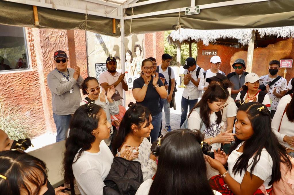 SMDIF promueve integración social de usuarios de atención prioritaria con visita a Africam Safari