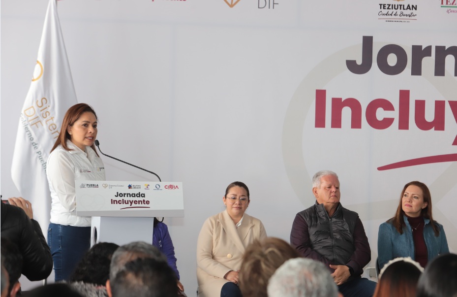 La presidenta del Patronato del Sistema para el Desarrollo Integral de la Familia (SEDIF), Gaby Bonilla
