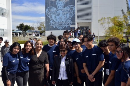 Celebra la Rectora Lilia Cedillo Ramírez el crecimiento de la Preparatoria Simón Bolívar en Atlixco