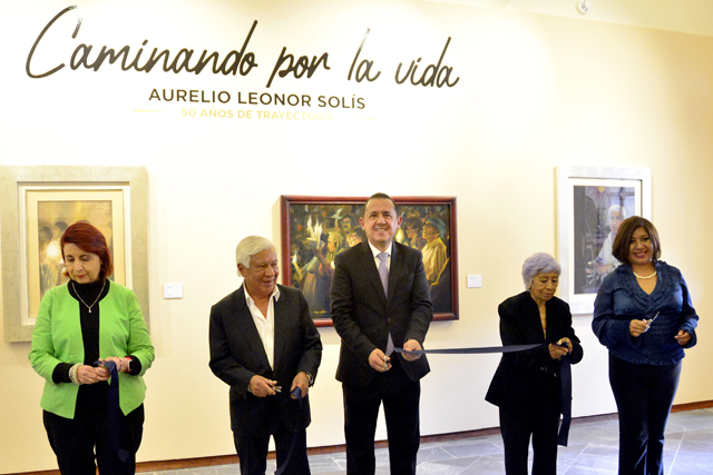 Explora la esencia de Puebla en la exposición 'Caminando por la vida' de Aurelio Leonor Solís