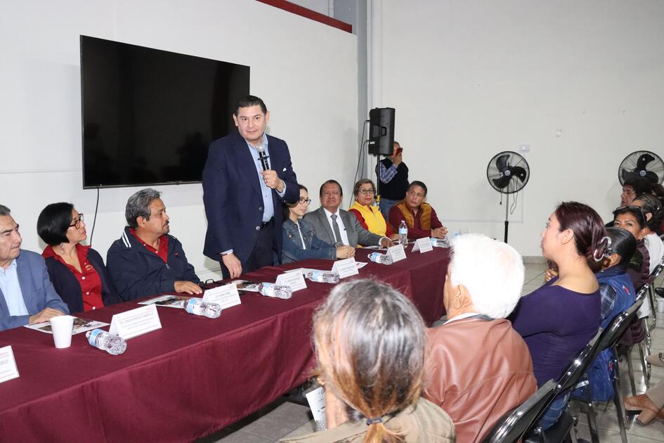 Alejandro Armenta: Promoviendo la salud y el bienestar en Puebla con su nuevo libro