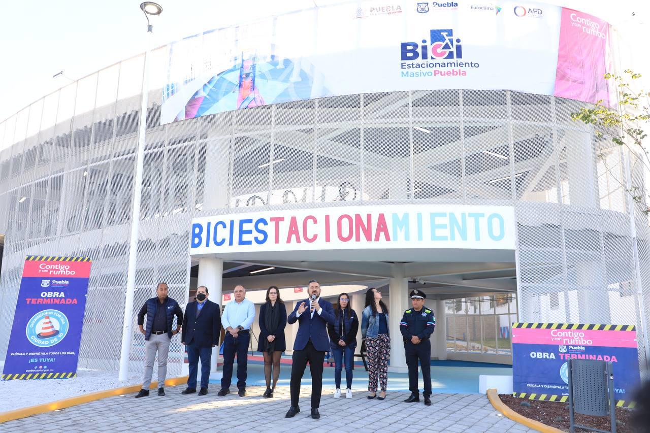 Gobierno municipal inaugura el primer bici estacionamiento masivo de Puebla