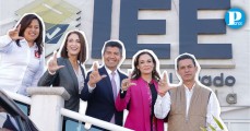 Lalo Rivera presenta plataforma electoral al IEE con propuestas de partidos de oposición