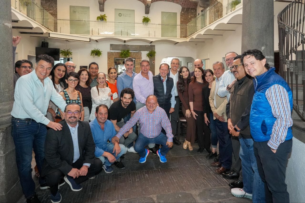 Diálogo y colaboración: Pepe Chedraui se reúne con empresarios de Barriando Puebla