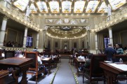 Juramentan a nuevos magistrados en sesión extraordinaria de la LXI Legislatura