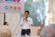 Visita de Lalo Rivera a Xicotepec: Soluciones para la crisis cafetalera y apoyo al comercio local