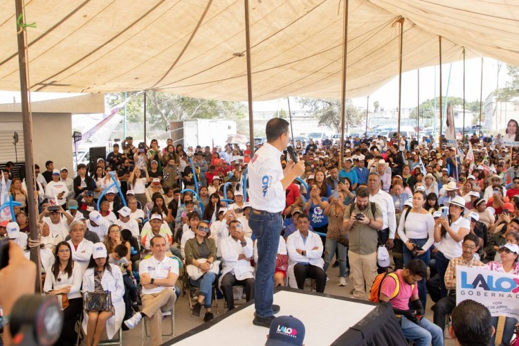 Lalo Rivera presenta ambiciosa propuesta de salud para Puebla desde el predio abandonado del Hospital de Amozoc