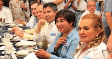 Aspirantes a la presidencia municipal de San Pedro Cholula se suman a Lalo Rivera y Roxana Luna