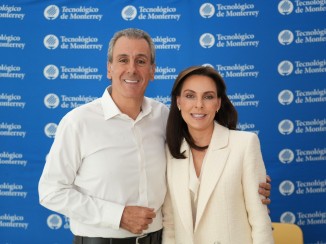 Pepe Chedraui visita el Tecnológico de Monterrey Campus Puebla para abordar temas de interés para la juventud y la política local.