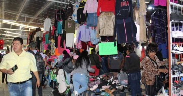 Las autoridades de San Martín Texmelucan fortalecen medidas para garantizar el orden y horario en el tianguis.