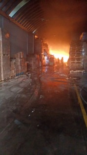Incendio en fábrica de veladoras en San Martín Texmelucan fue controlado sin víctimas