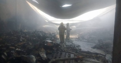 Incendio en fábrica de veladoras en San Martín Texmelucan fue controlado sin víctimas