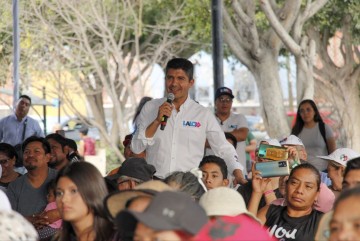 Candidato Lalo Rivera comprometido con madres y recolectores voluntarios de Puebla