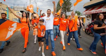 Rafa Reynoso, candidato a la presidencia municipal de Ocoyucan por el partido Movimiento Ciudadano (MC), encabezó este fin de semana la "Marcha por la Libertad de Ocoyucan"