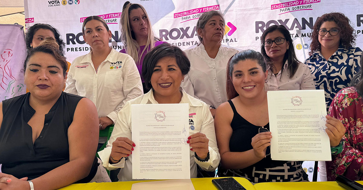 Roxana Luna firma convenio con las integrantes de la Red Plural de Mujeres del Estado de Puebla