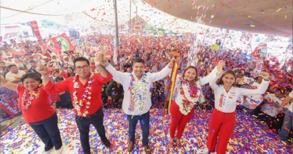 Lalo Rivera cierra campaña en Cuetzalan y Zautla