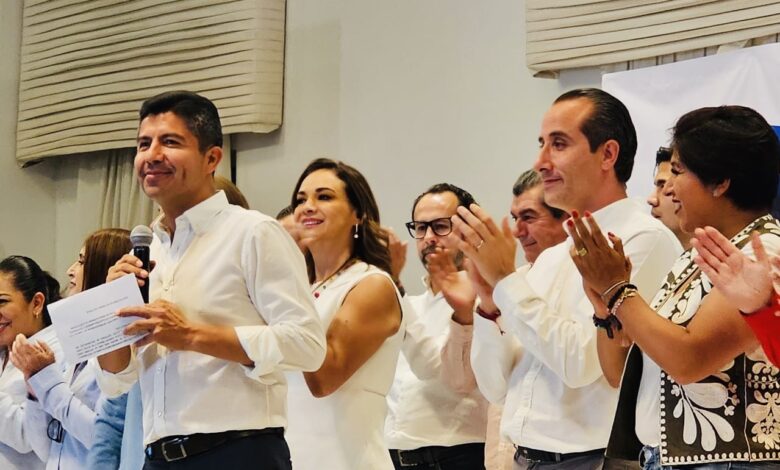 Lalo Rivera y Mario Riestra aceptan derrota en conferencia de prensa 