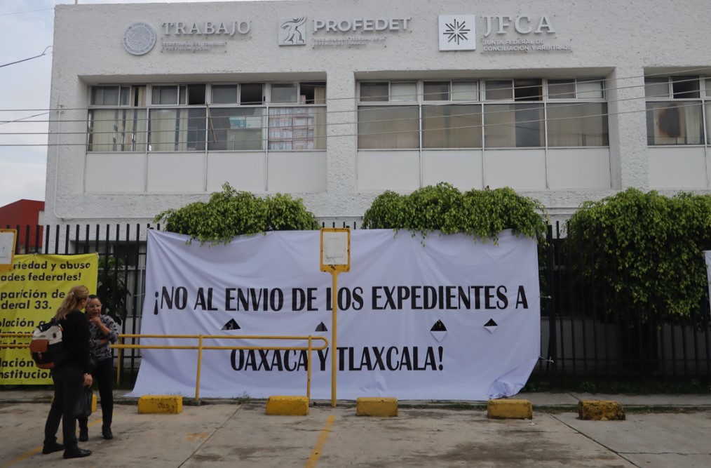  Abogados se manifestaron frente a Secretaría del Trabajo y previsión social 