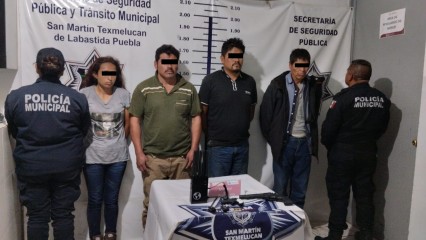 Detienen a cuatro por robo de vehículo y portación de armas en Texmelucan