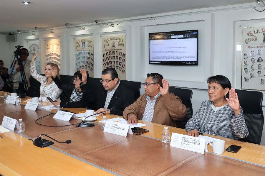 Aprueban dictamen para despenalizar aborto en Puebla; Comisión de Procuración y Administración de Justicia. Foto: EsImagen
