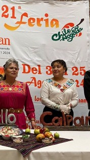 Presentan la 21ª Feria del Chile en Nogada en el Congreso del Estado