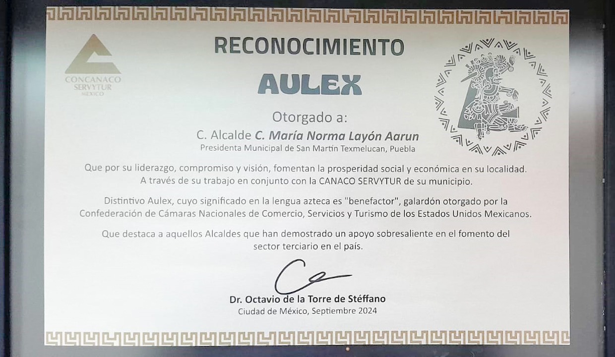 Norma Layón agradece a Concanaco Servytur por el galardón otorgado al gobierno municipal de San Martín Texmelucan