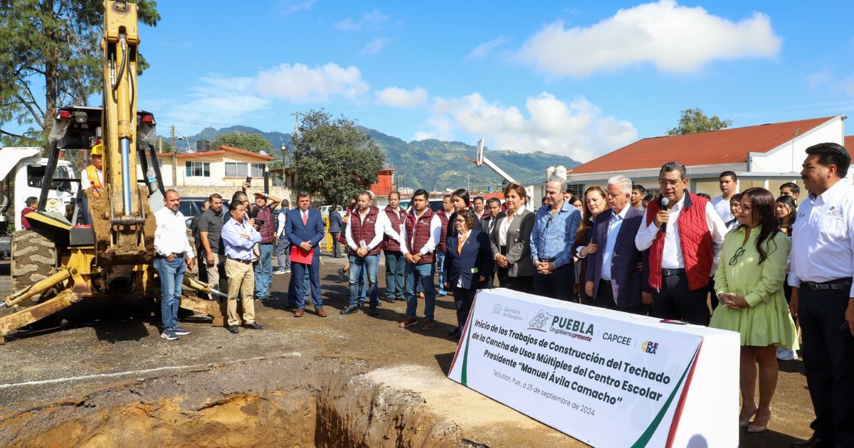 Sergio Salomón lidera inicio de construcción