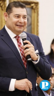 Armenta y diputados, hacia una agenda común por el bienestar social en Puebla