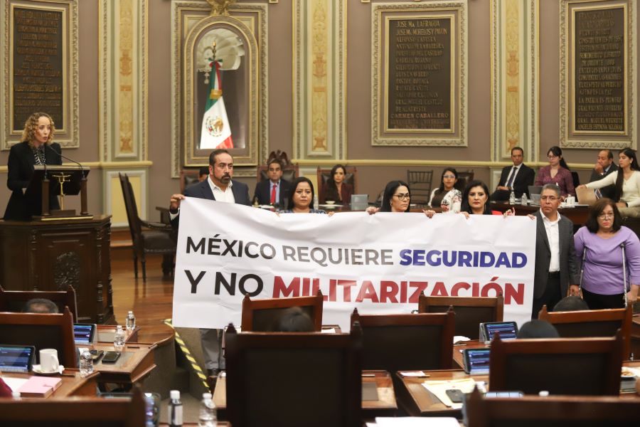 Votación en el congreso. Foto:EsImagen
