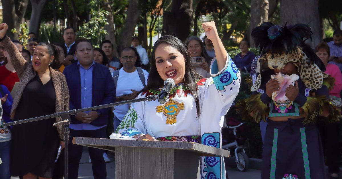 Tonantzin Fernández encabezó la ceremonia conmemorativa