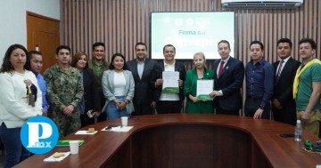 Texmelucan firma convenio con la Escuela Libre de Derecho de Puebla