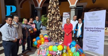 Congreso de Puebla lleva alegría a los niños con donación de juguetes