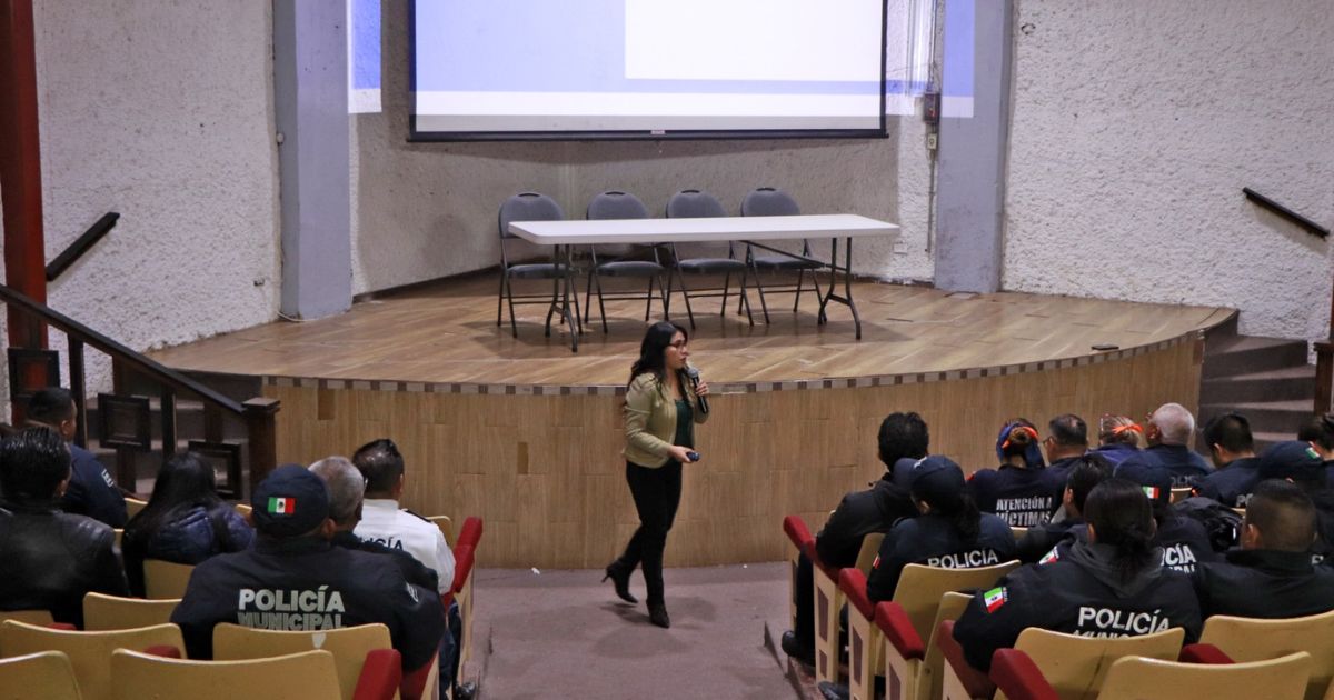 Servidores públicos de Cuautlancingo se capacitan en “Derechos Humanos” 