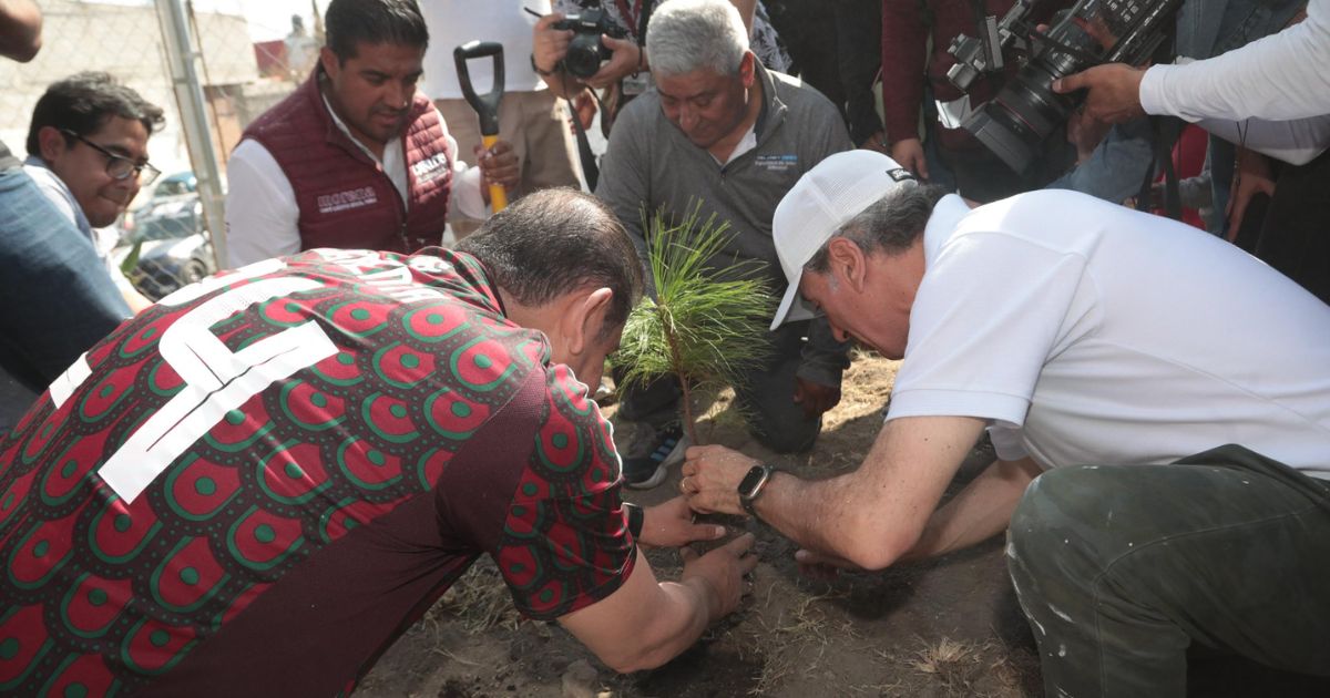  Armenta y Pepe hacen faena en colonia Constitución Mexicana