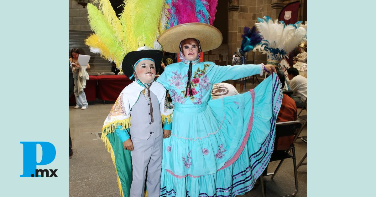 Pequeños huehues en escena: carnaval infantil del Barrio del Alto llegó al corazón de Puebla