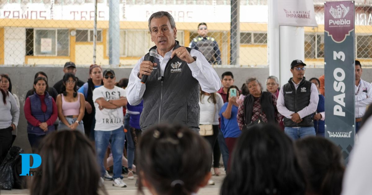 Pepe Chedraui inaugura techado escolar en la Primaria Julián Hinojosa