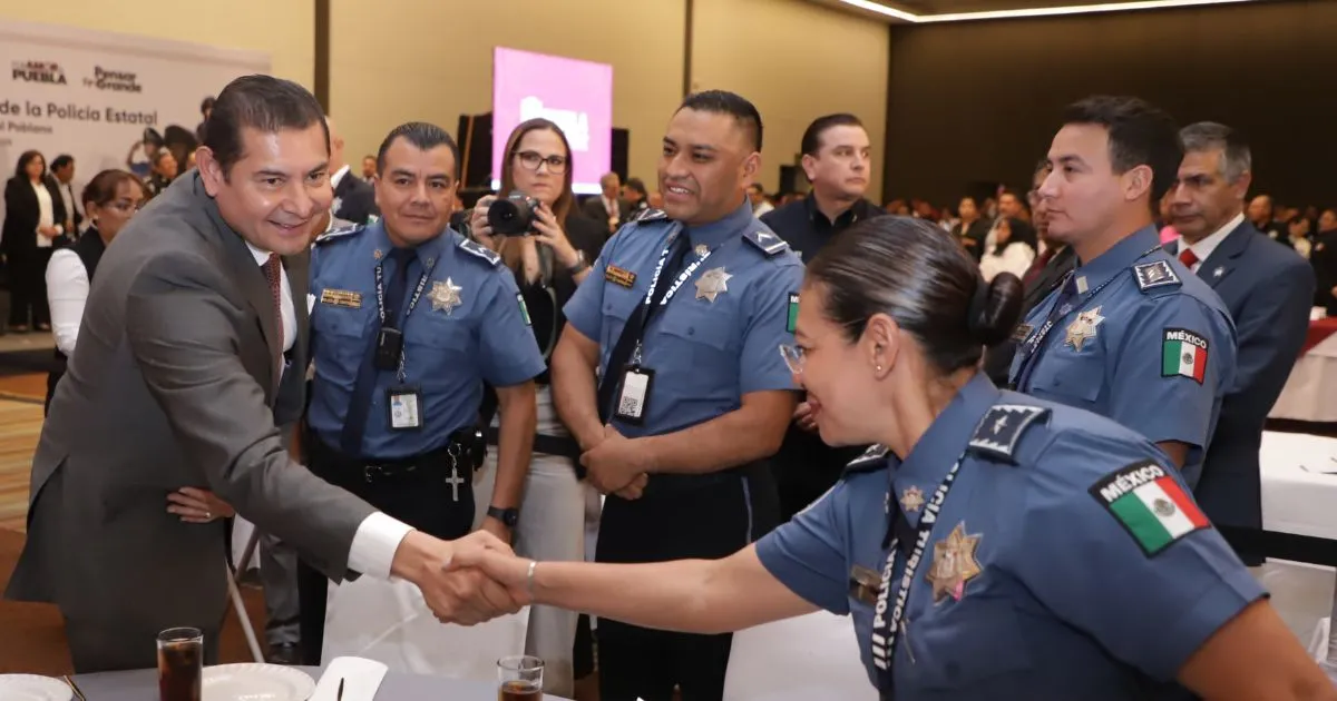 Gobierno de Puebla refuerza compromiso con la seguridad y bienestar de policías