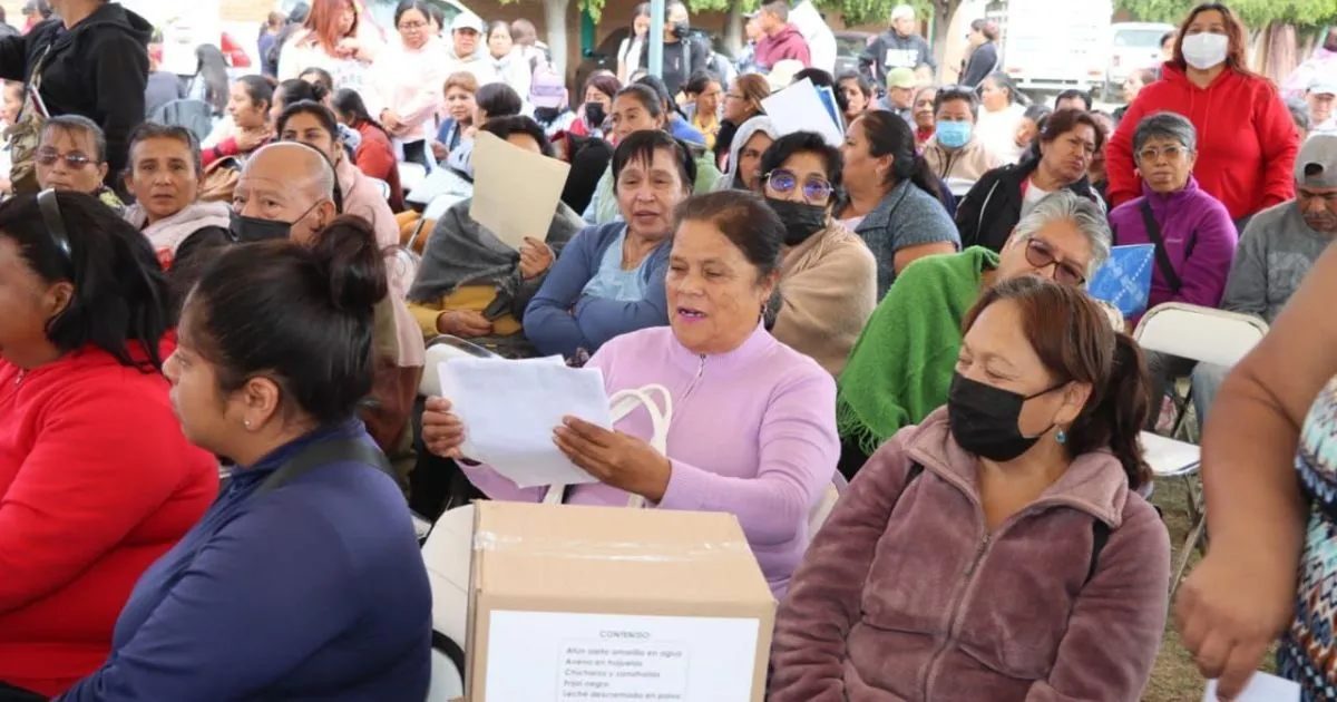  DIF Tehuacán entrega casi 2 mil despensas a familias vulnerables